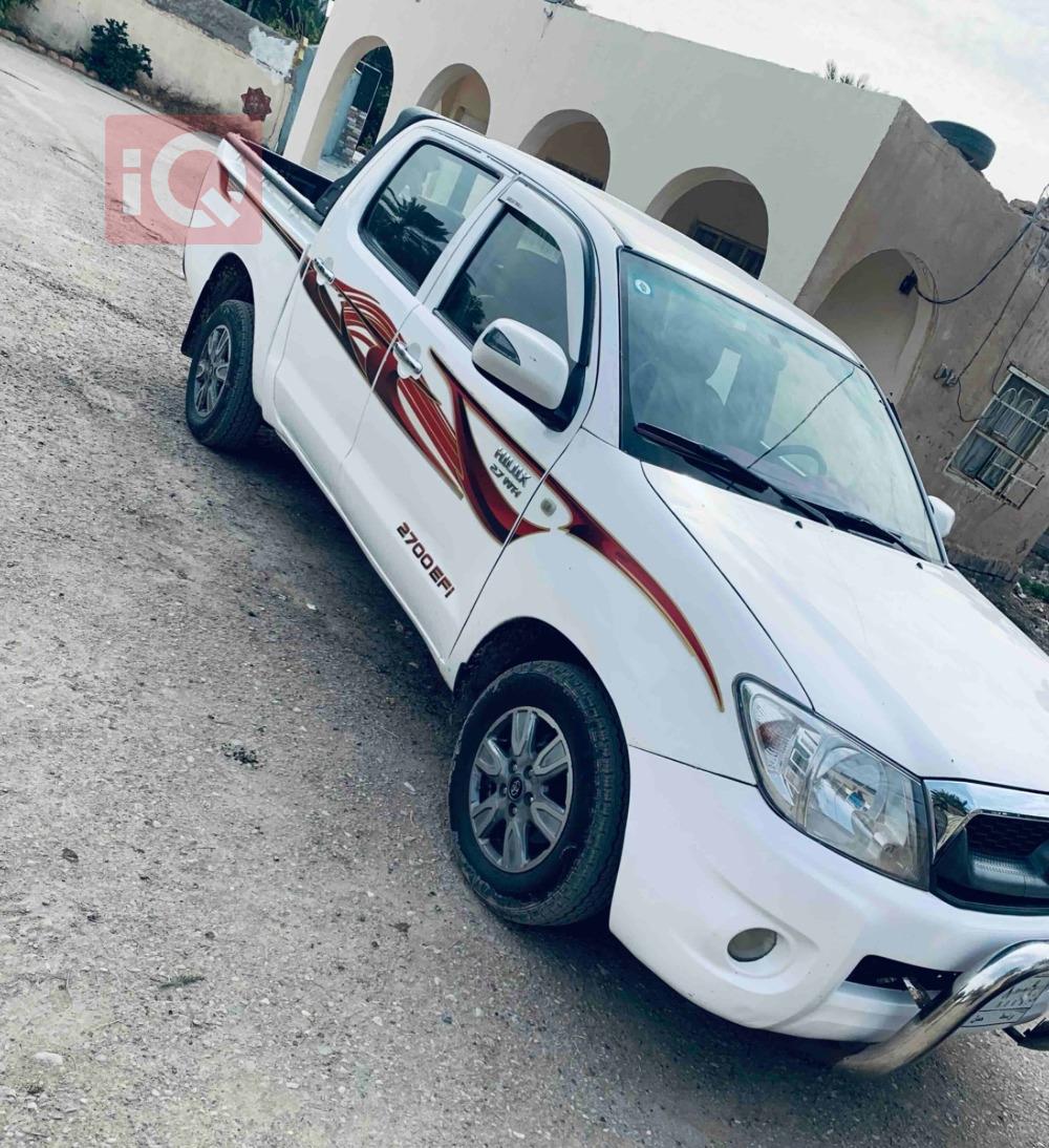 تويوتا هايلوكس